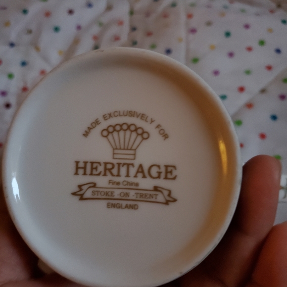 Heritage  Prince Harry and Megha Markle mug. - Picture 4 of 6